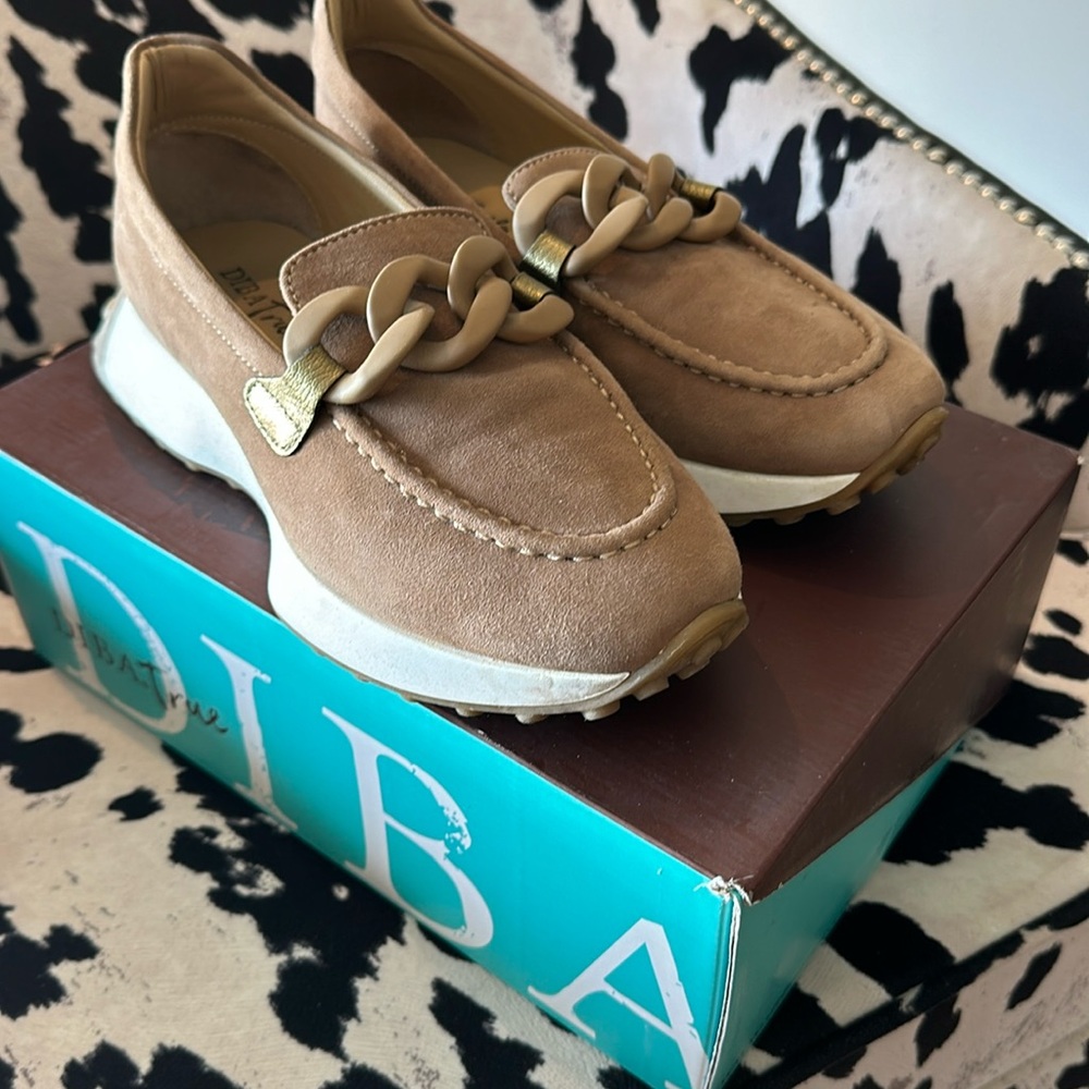Diba True for real people size 9 1/2.